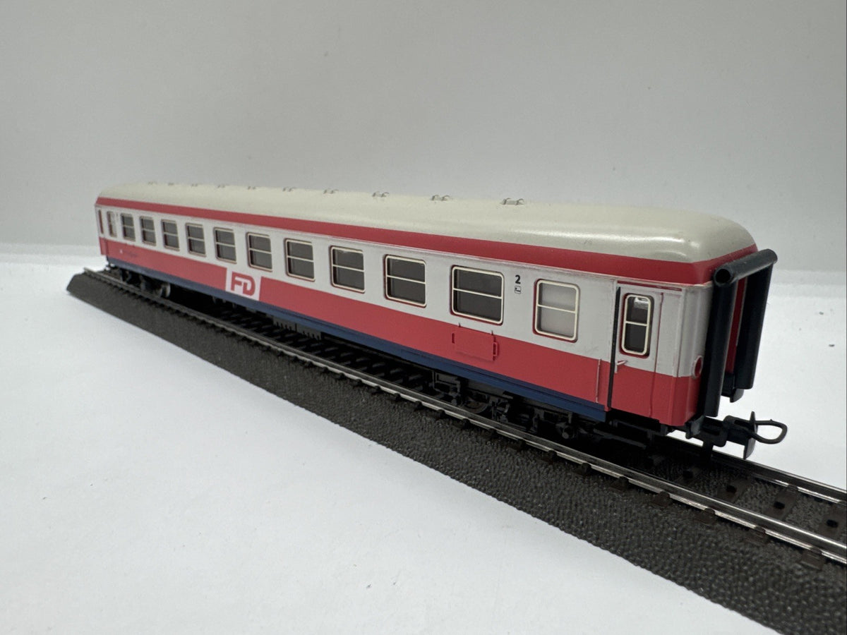 Märklin 4221.5 D-Zugwagen  2. Klasse  FD grau/rot 1986-87  #189