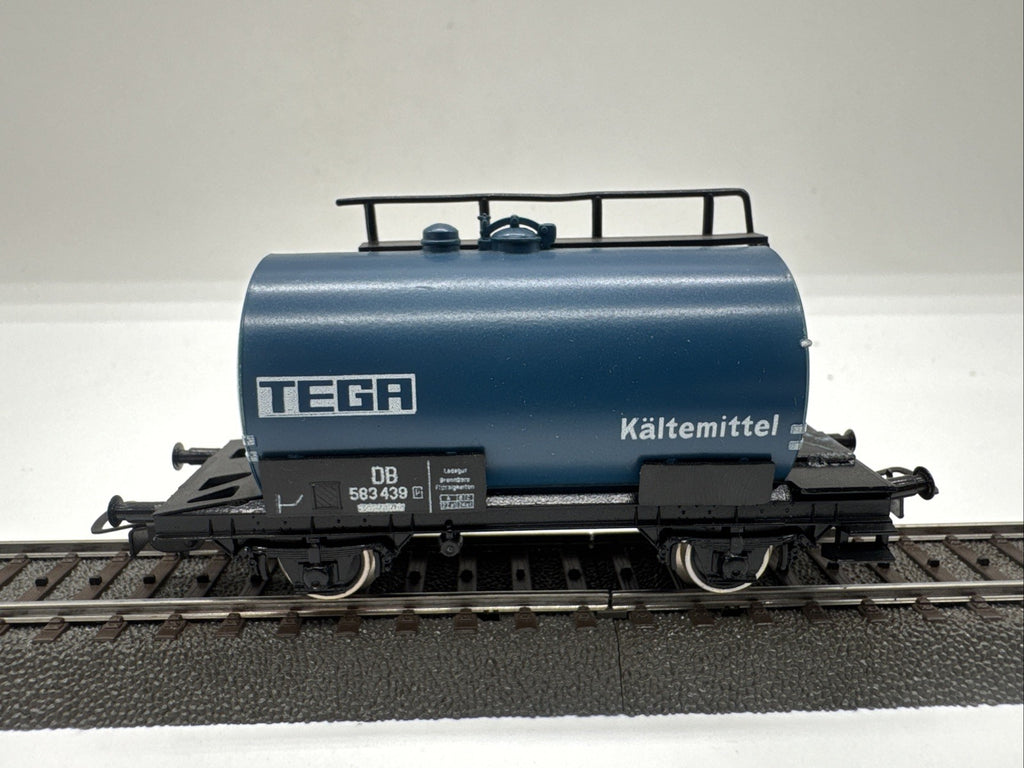 blauer Güterwagen / Kesselwagen TEGA  DB 583 439 in Größe H0 #151