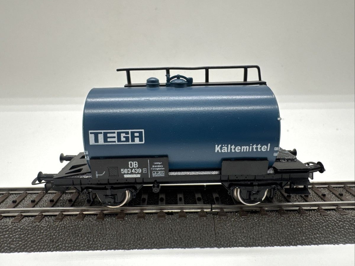 blauer Güterwagen / Kesselwagen TEGA  DB 583 439 in Größe H0 #151