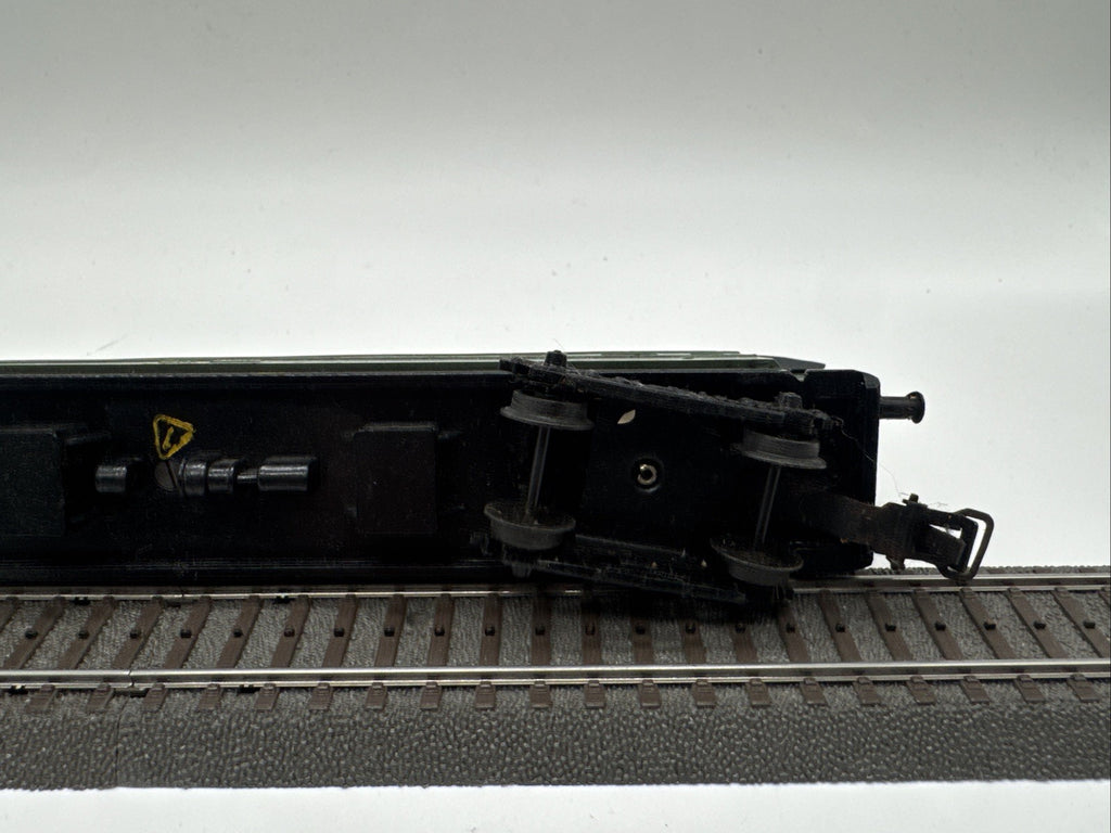 Piko Spur H0 18350 Personenwagen der DR Grün #66