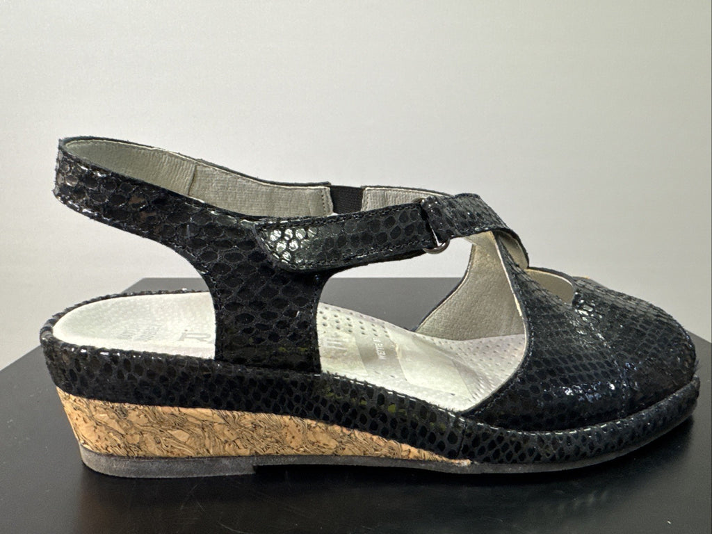 Rieker Sandale Gr. 37 Leder Slip On Schwarz