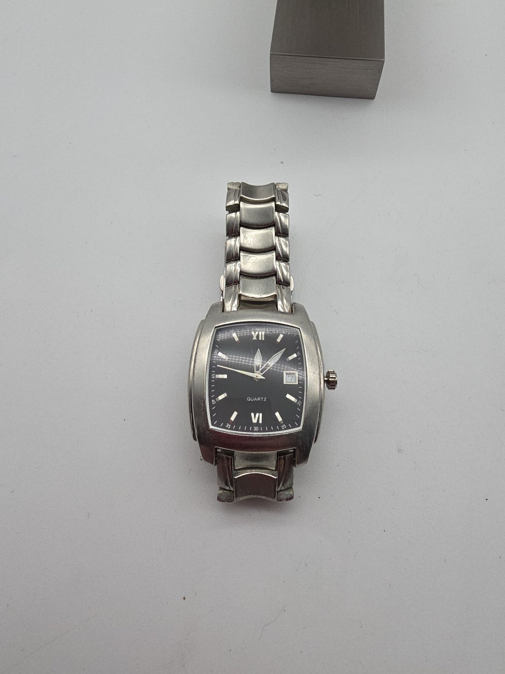 Herren Armbanduhr Quarz mit Datum – Edelstahl – Rechteckgehäuse – Schwarz