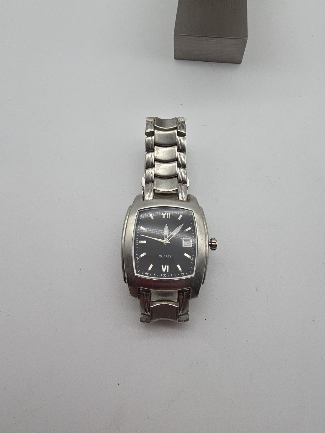 Herren Armbanduhr Quarz mit Datum – Edelstahl – Rechteckgehäuse – Schwarz