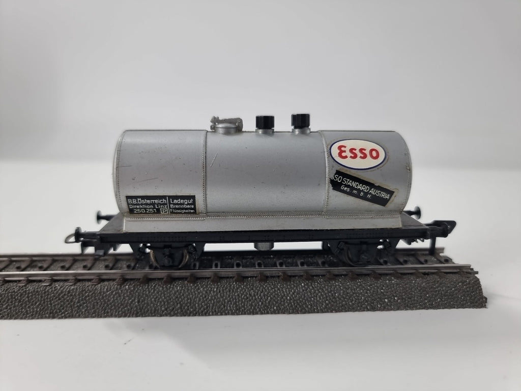 Liliput Gleisreinigungswagen ESSO Kesselwagen BB Österreich 250.251. H0