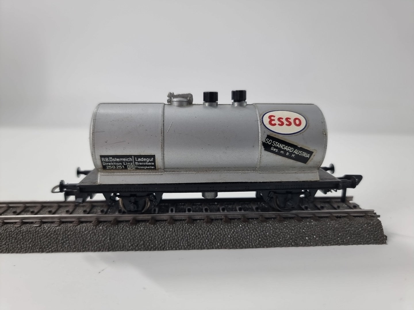 Liliput Gleisreinigungswagen ESSO Kesselwagen BB Österreich 250.251. H0