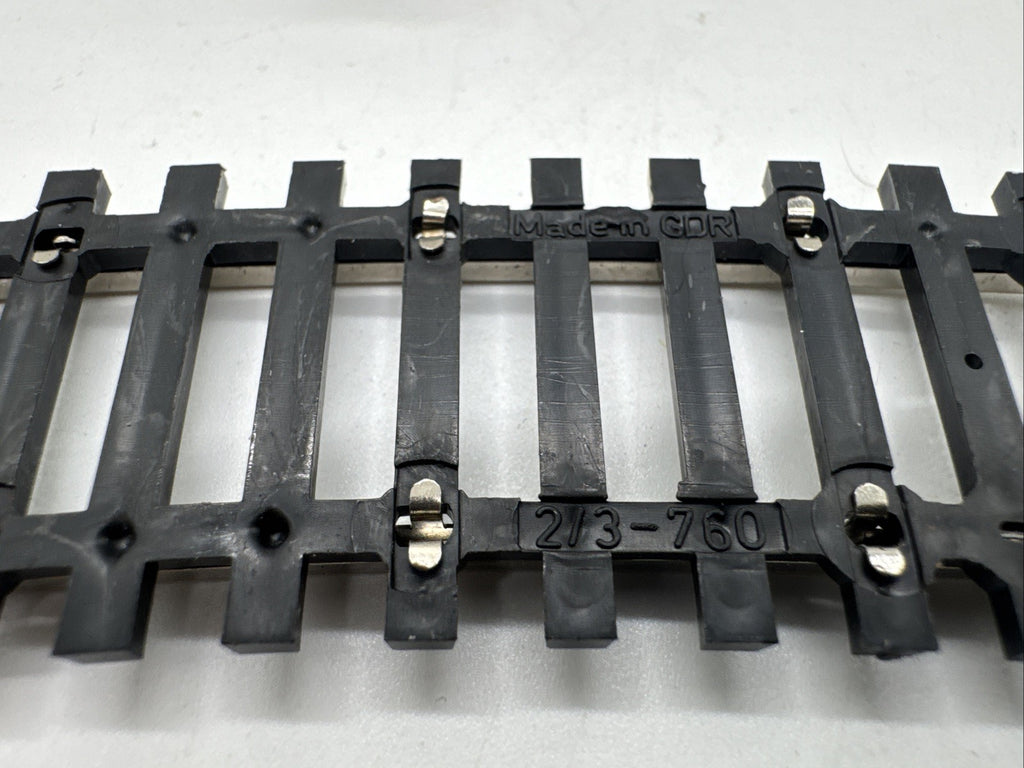 10 Stück  2/3 gebogene Gleise Piko 6811 Hohlgleis DDR Modelleisenbahn