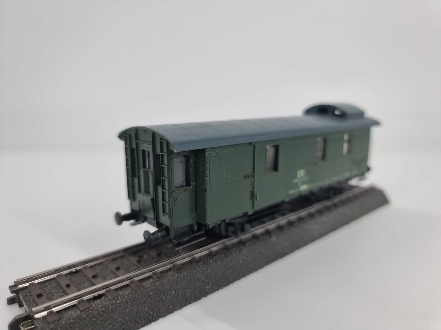Piko H0 Gepäckwagen 505093-26215-0 - DR 