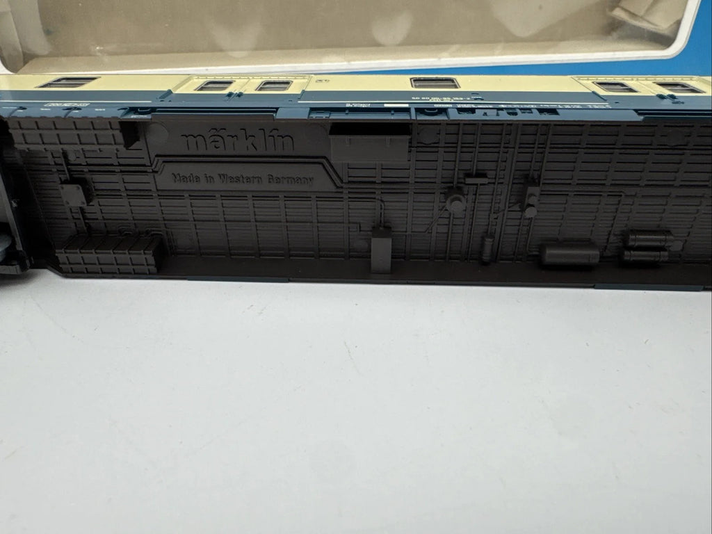 Märklin H0 4280 Postgepäckwagen der DB in OVP HS40 Top Zustand