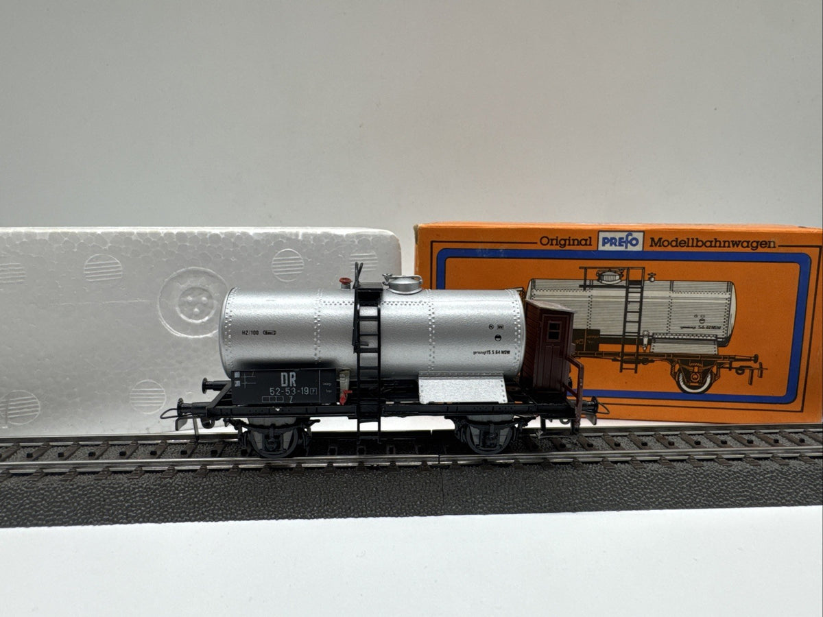 Prefo H0 Kesselwagen silber mit Bremserhaus 52-53-19 OVP Top Zustand #10