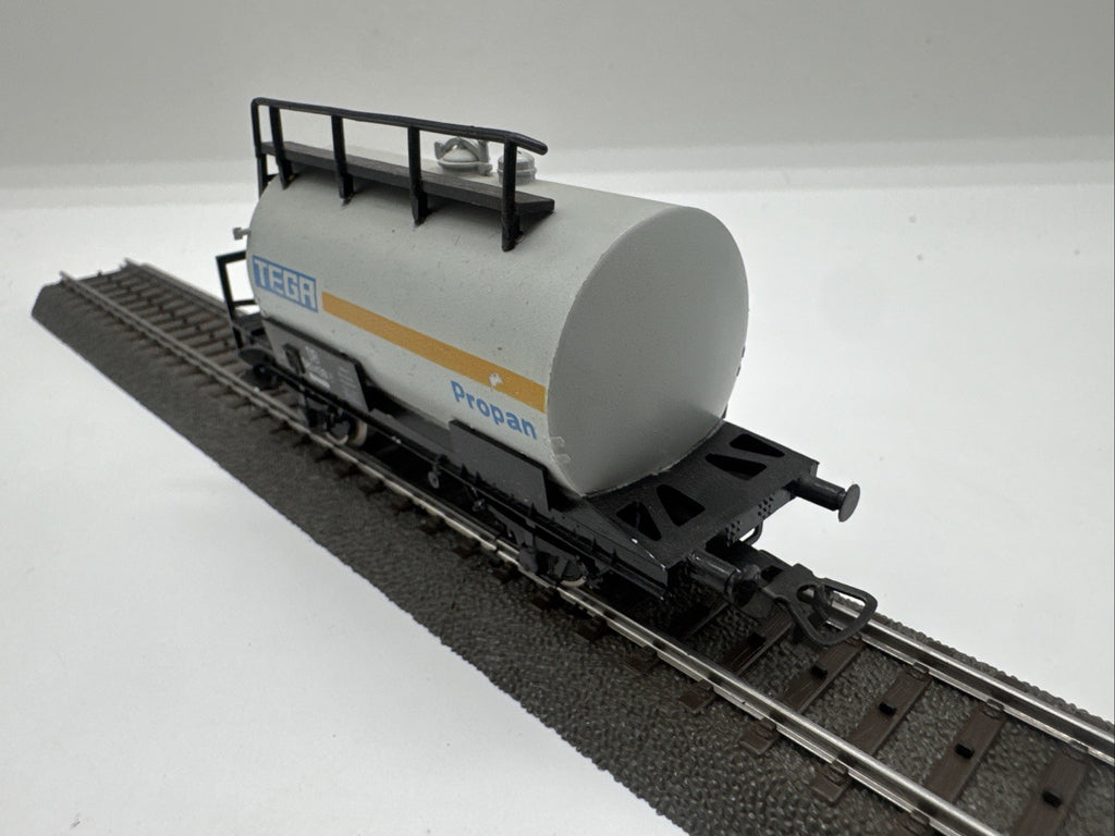 Piko H0 DC ++ Kesselwagen Tega Propan 583 439 der DB ++ #150