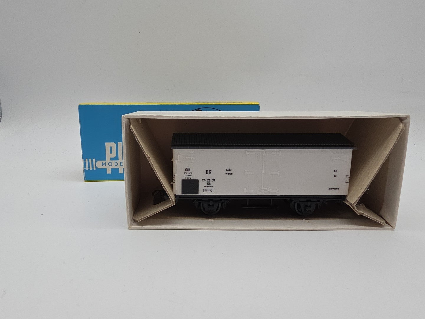 RF19] Piko 5/6407-01 H0 Kühlwagen der DR Spitzdach OVP TOP!!!