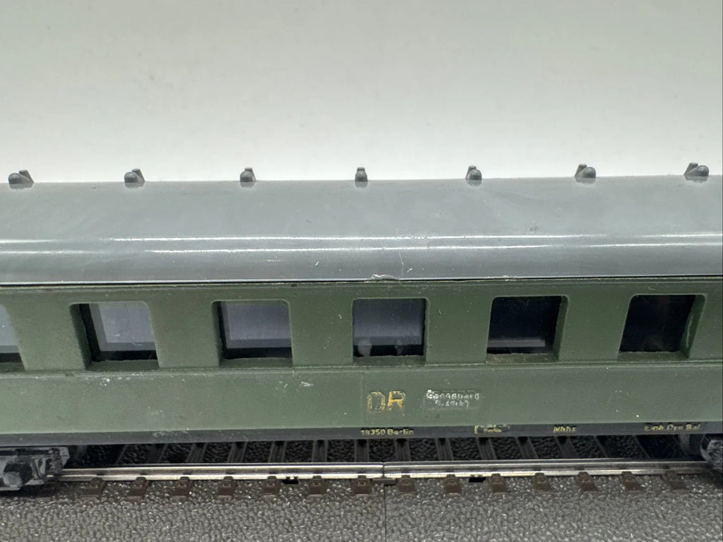 Piko Spur H0 18350 Personenwagen der DR Grün #68