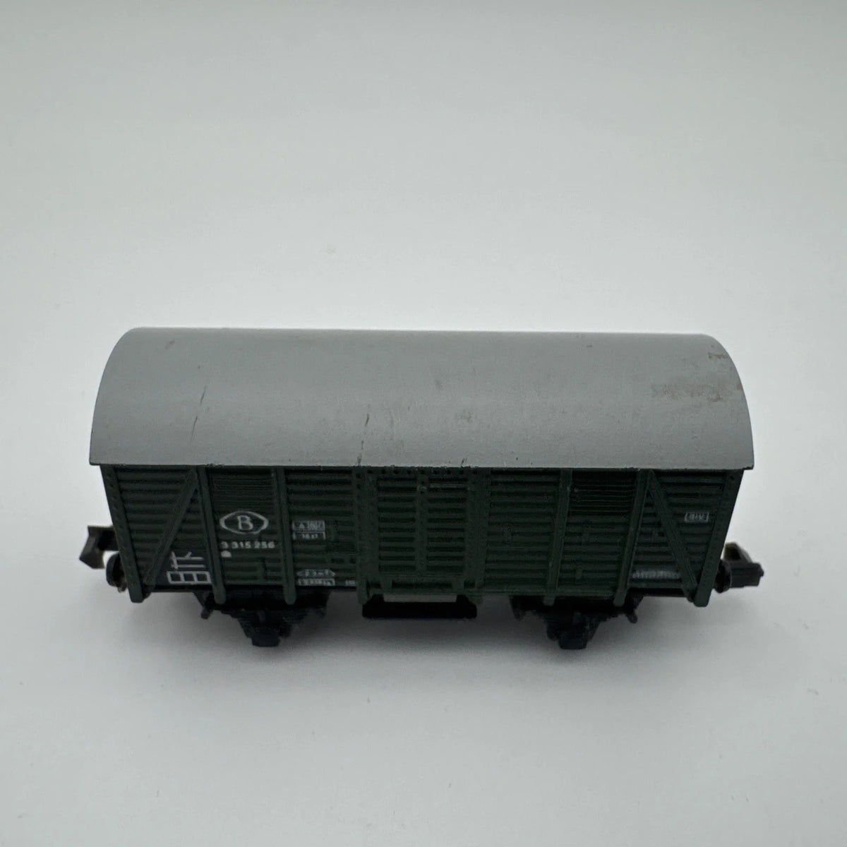 Spur N Güterwagen B 3-315-256 Geschlossen