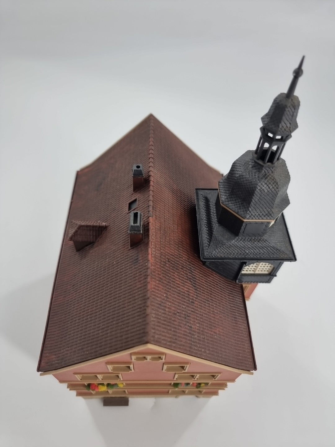 H0 Kibri BS 8416 Rathaus Eisenach 15,5 x 13 x 27,5 cm -gebaut-