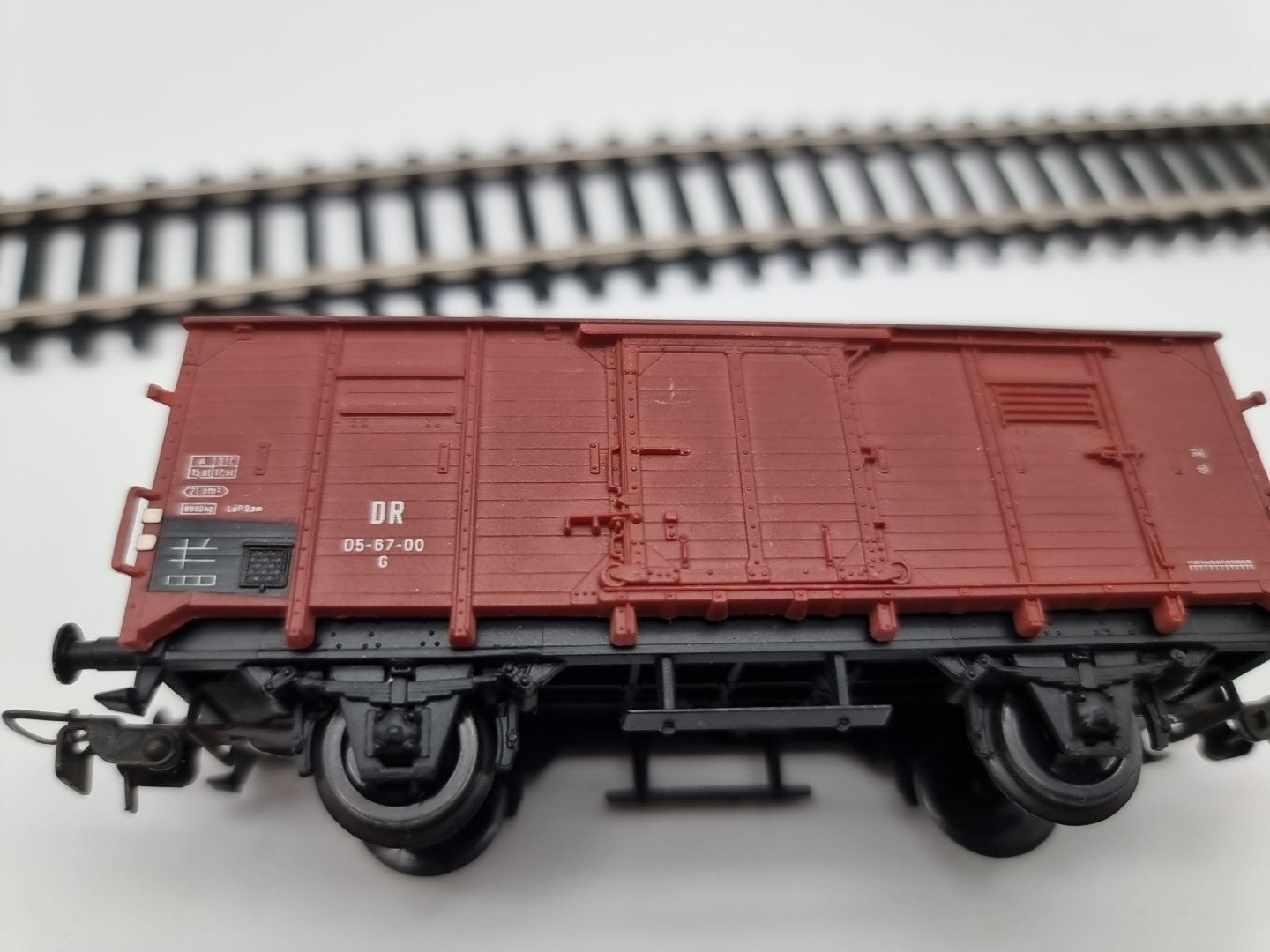 Piko H0  Gedeckter Güterwagen DR 05-67-00  G   (323753) #5936#