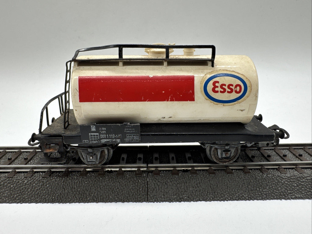 Märklin H0 4441 Mineralöl-Kesselwagen ESSO  Einheitskesselwagen der DB #578