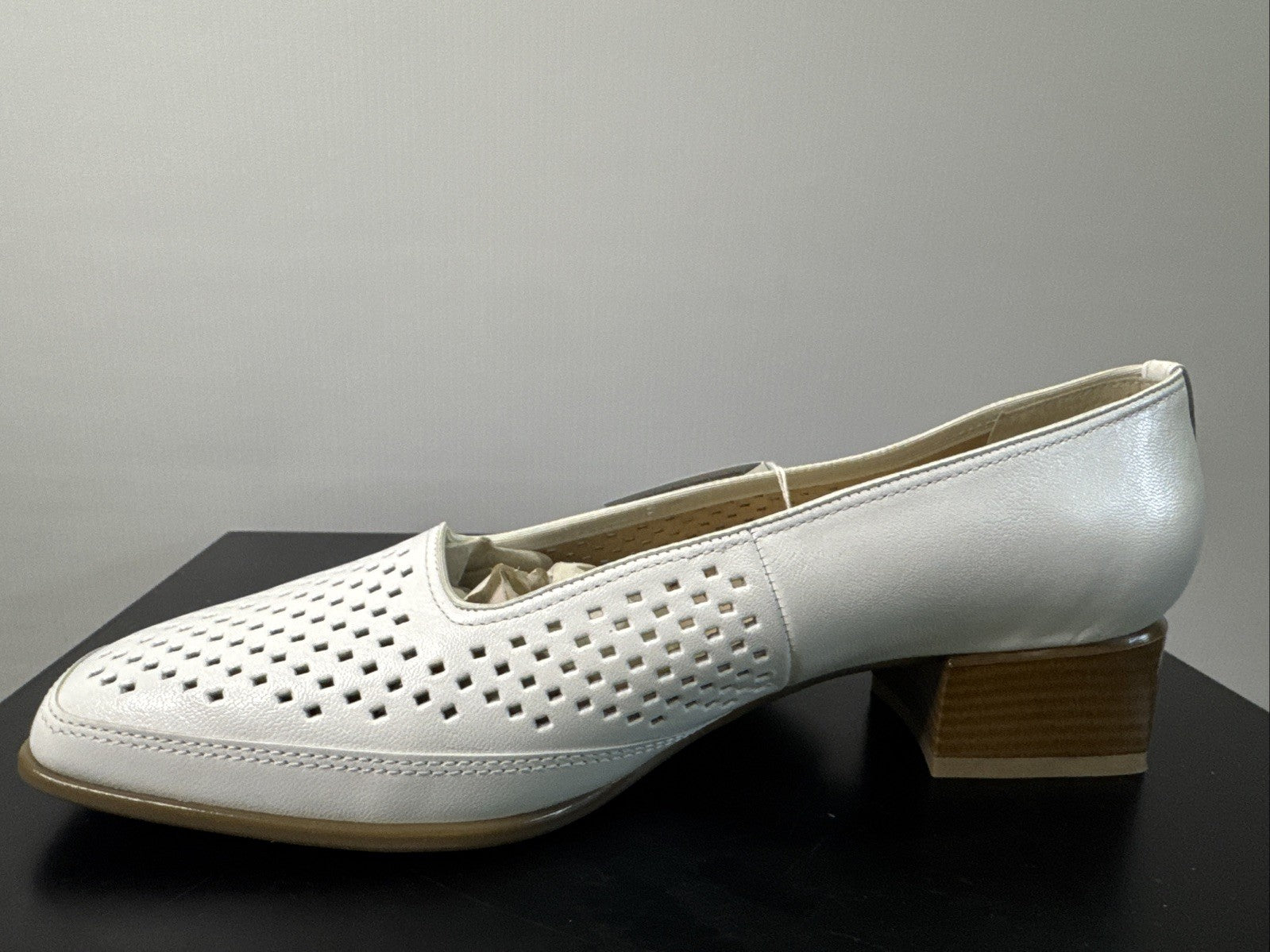 Ara Pumps Gr. 6 Weiß Leder Absatzschuh 