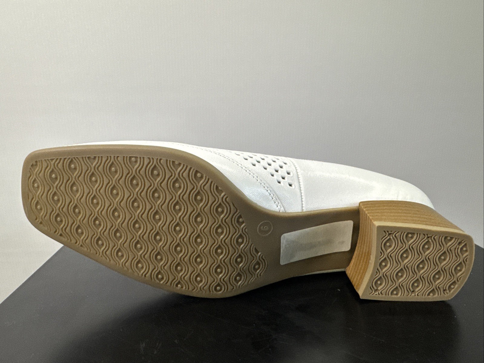 Ara Pumps Gr. 6 Weiß Leder Absatzschuh 