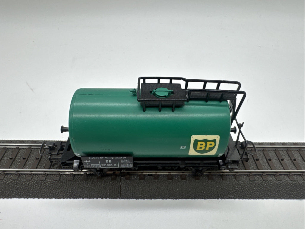 Märklin 4644 - Güterwagen Kesselwagen der DB BP grün - Spur H0 #711