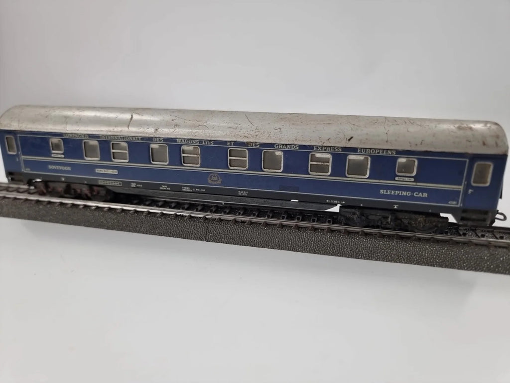 Märklin H0 4029 intern. Schlafwagen / Roma-Basel-Köln