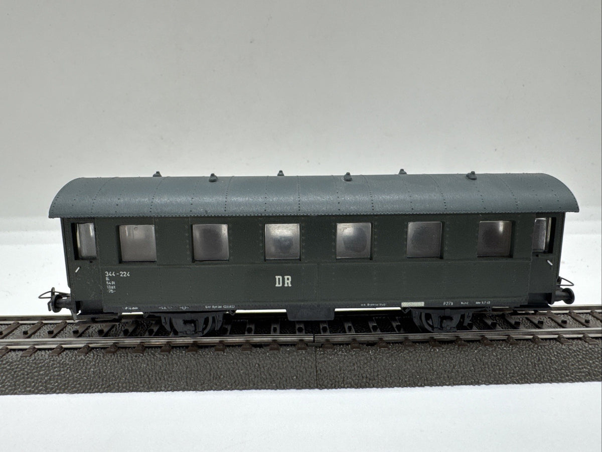 Piko Personenwagen 344-224 Bi 54 PI - DR - grün  - H0 HO #137