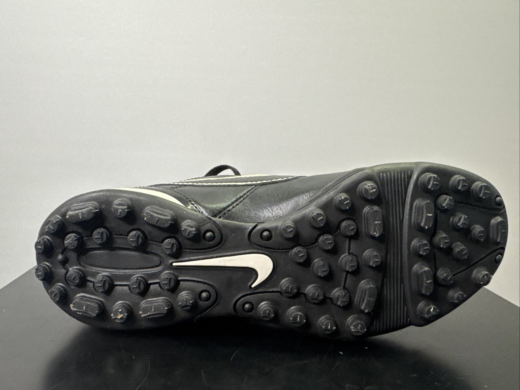 Nike Tiempo Gr. 28 Jungen Fußballschuh