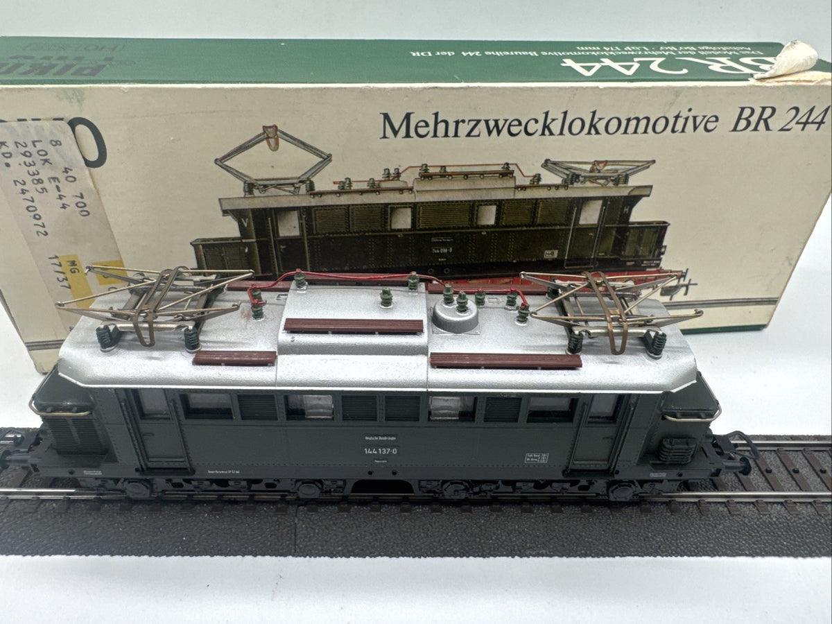 Piko H0 E-Lok BR 144 137-0 DB Gleichstrom OVP Mit Licht