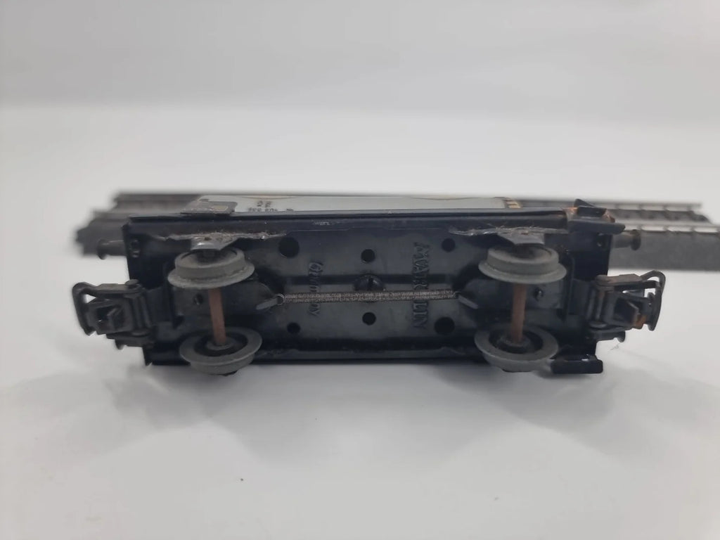 Märklin Esso-Kesselwagen Aufschrift 599 304