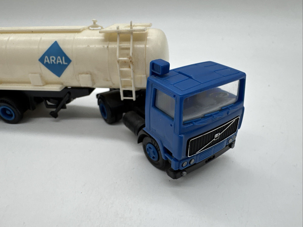 Herpa H0 1:87 - LKW Volvo Tanksattelzug "ARAL" - ohne OVP - #639