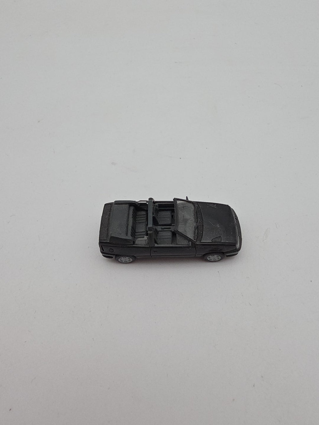 Rar: Opel Kadett E GSI Cabriolet Testfarbe anthrazit matt von Herpa in 1:87