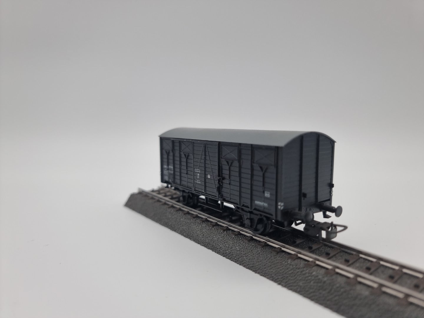 Piko gedeckter Güterwagen SNCF H0