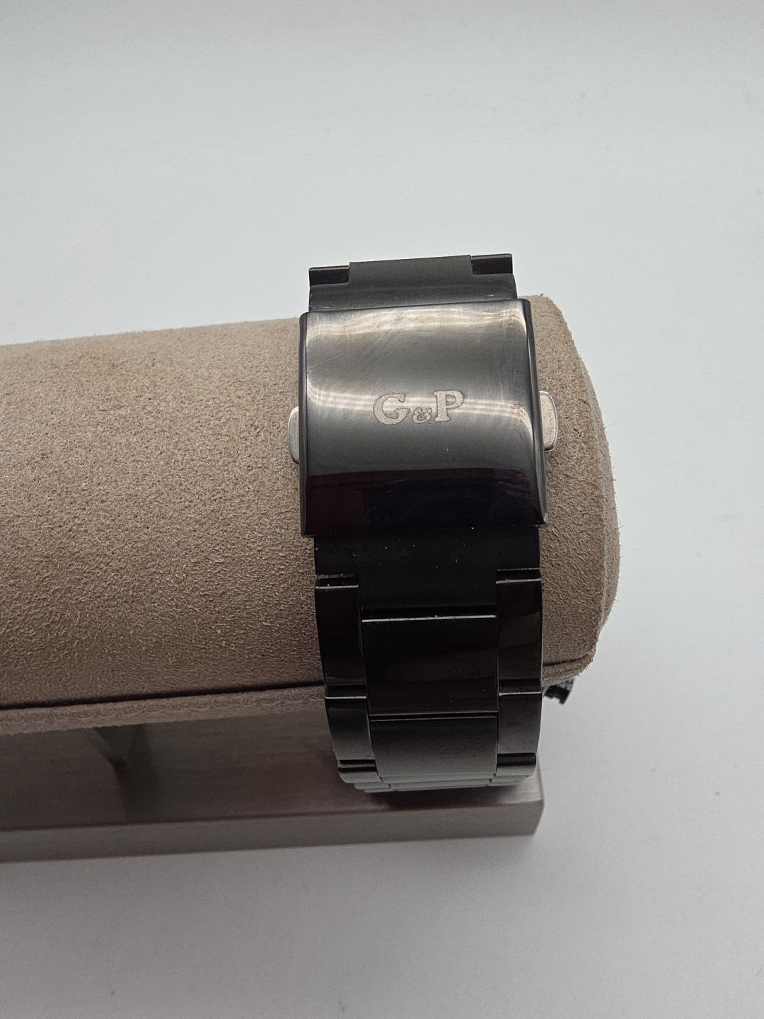 G&P Chronograph Herrenuhr – Edelstahl – Tachymeter – Schwarz/Rot – Quarz