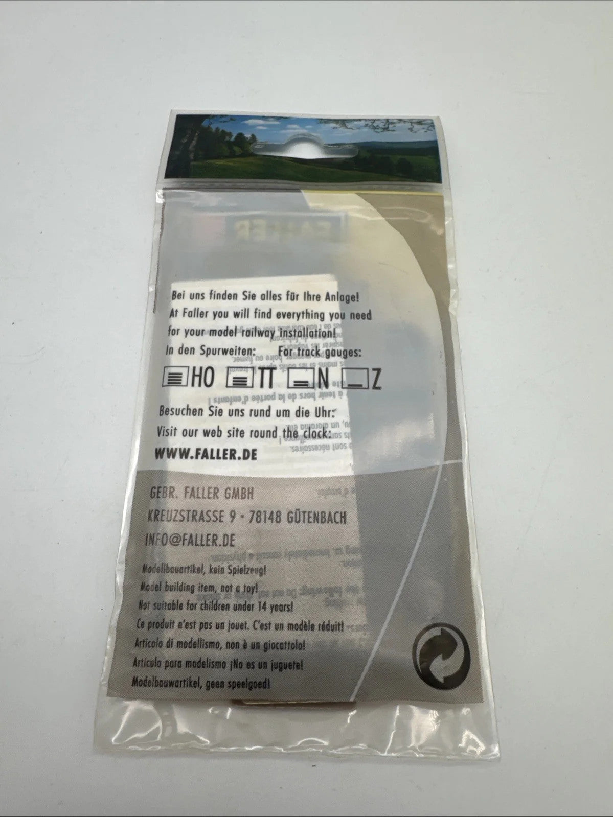 Faller 272911 Sensen, Rechen, Heugabeln,  N, OVP