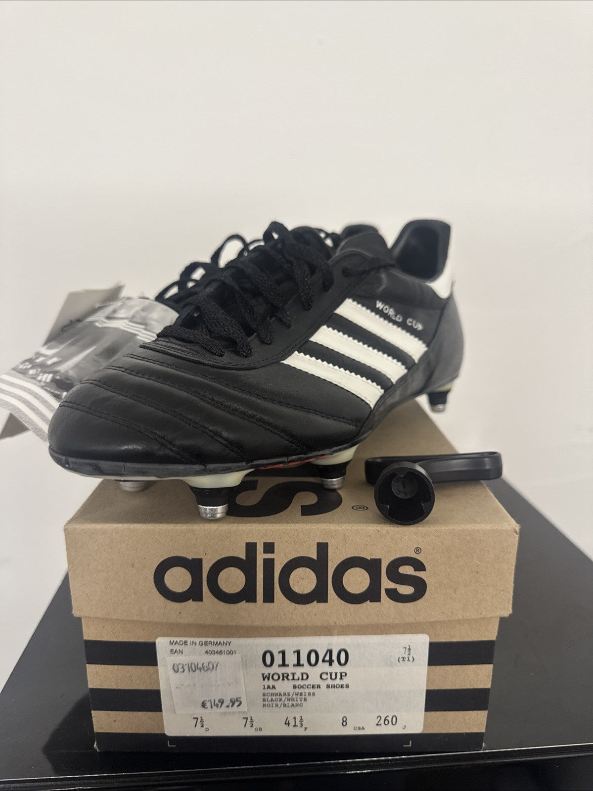 1996 Adidas World Cup Fußballschuhe 011040 EUR 41 1/3 UK 7.5 
