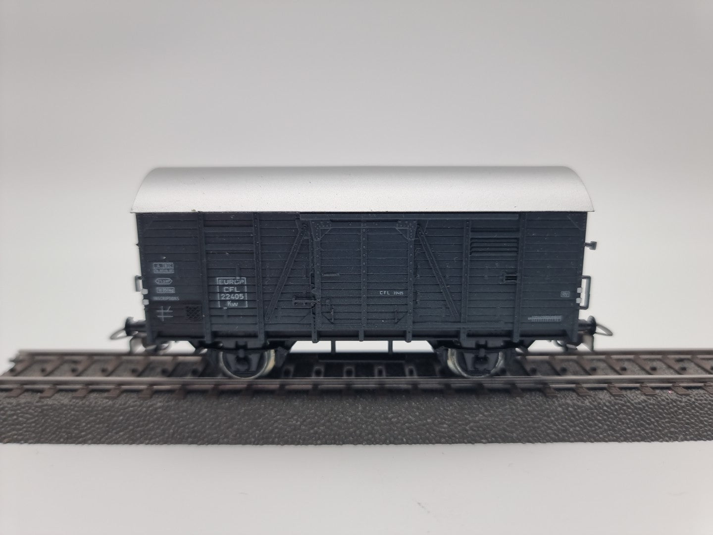 Piko 5/6437/014 - H0 - CFL - ged. Güterwagen -