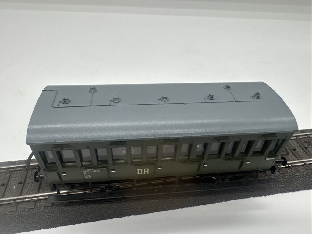 Piko H0 5/6515-01 Personenwagen 530-303 DR Neuwertig #105