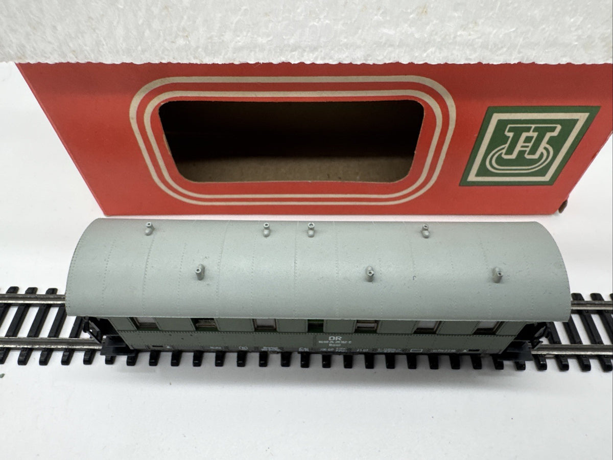 BTTB 13214 TT DR Personenwagen Bi 30 in grün OVP