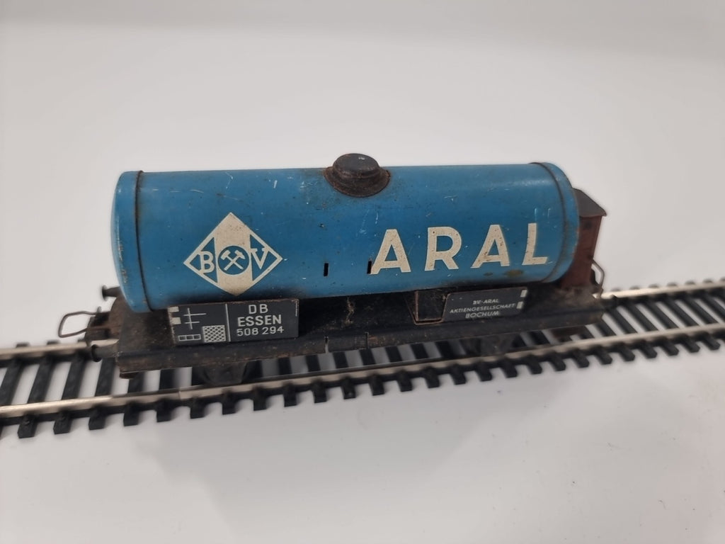 Trix Express H0 20/78 Güterwagen Kesselwagen "BV-Aral" 508 294 Essen DB