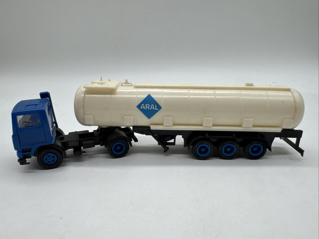 Herpa H0 1:87 - LKW Volvo Tanksattelzug "ARAL" - ohne OVP - #639