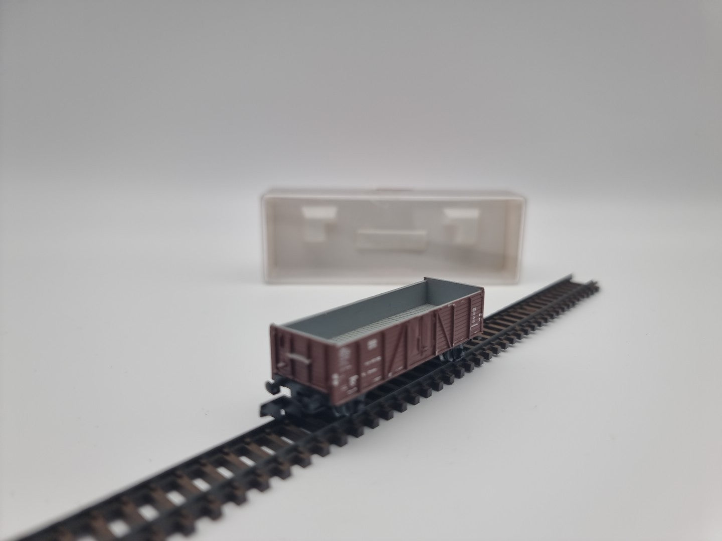 Fleischmann Spur N 8205 offener Güterwagen Hochbordwagen 884 262 DB braun In OVP
