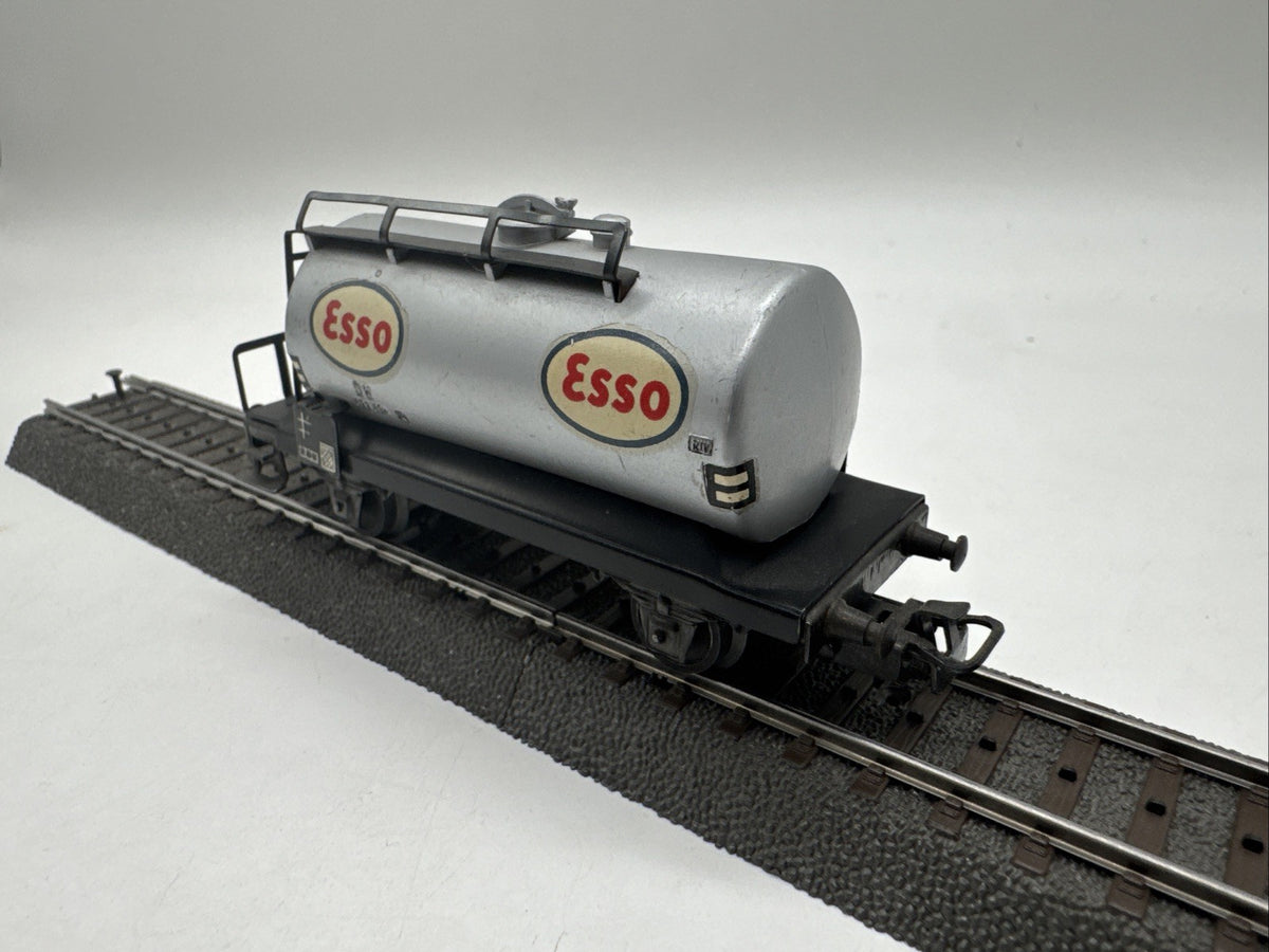 Märklin H0 4501 Güterwagen Kesselwagen "ESSO" 599 304 DB #351