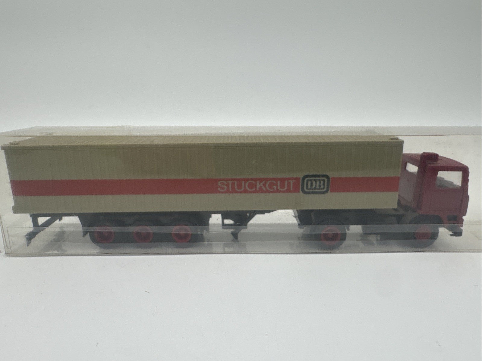 Herpa H0 1:87 Volvo  Sattelzug "DB Stückgut"