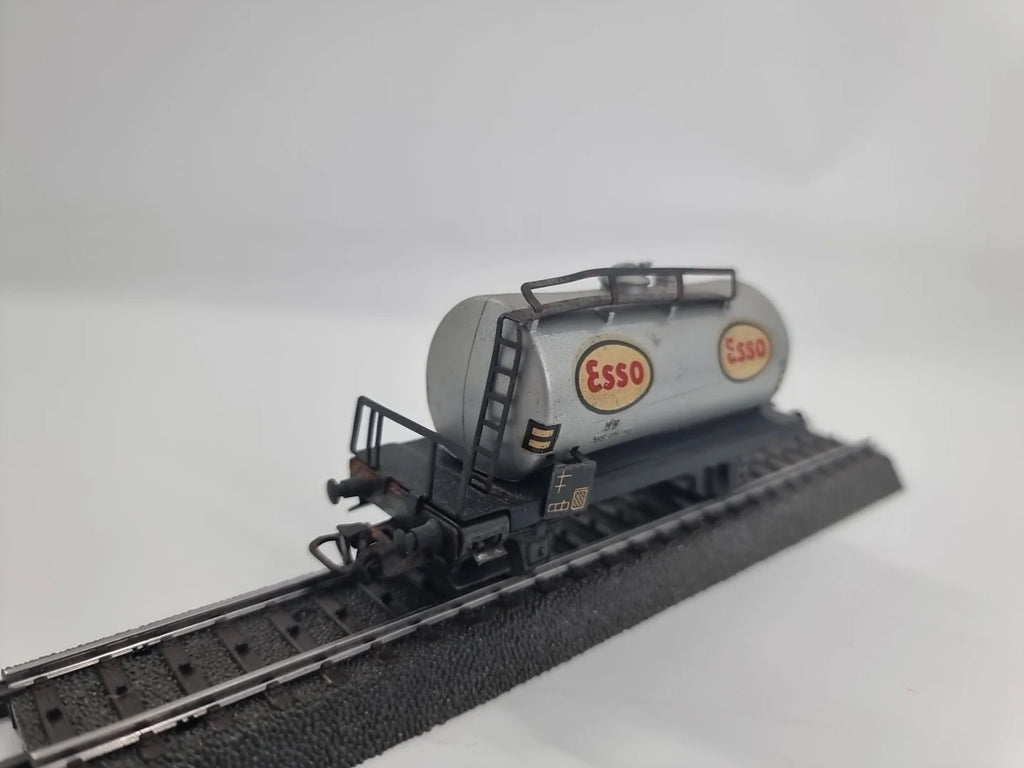 Märklin Esso-Kesselwagen Aufschrift 599 304