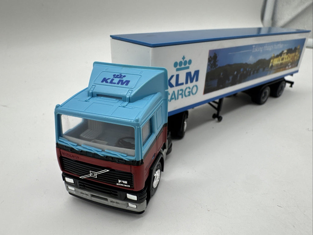 Modell LKW Volvo Sattel-Auflieger KLM Cargo Maßstab 1:87 #623