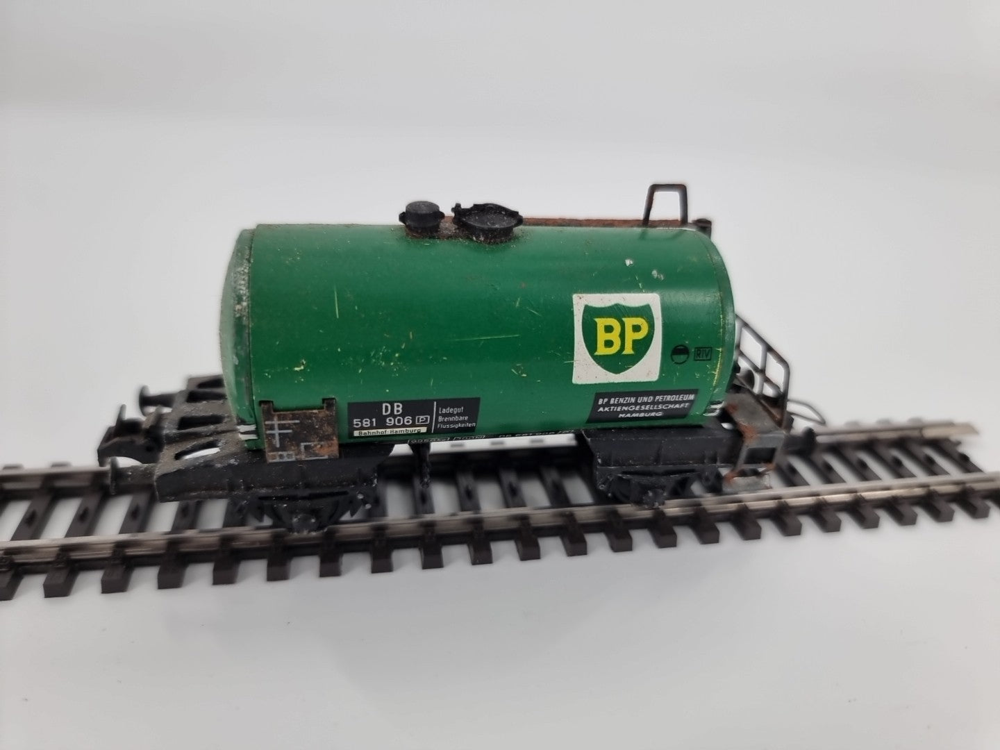 Trix Express Kesselwagen DB 581 906 P  BP grün   