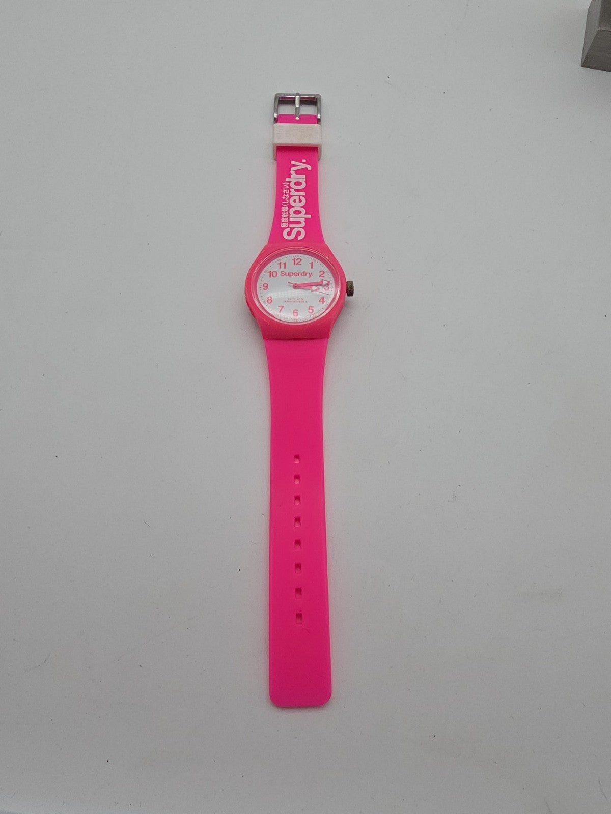 Superdry Damen Armbanduhr Pink – Japan Quartz – 5 ATM – Silikonarmband