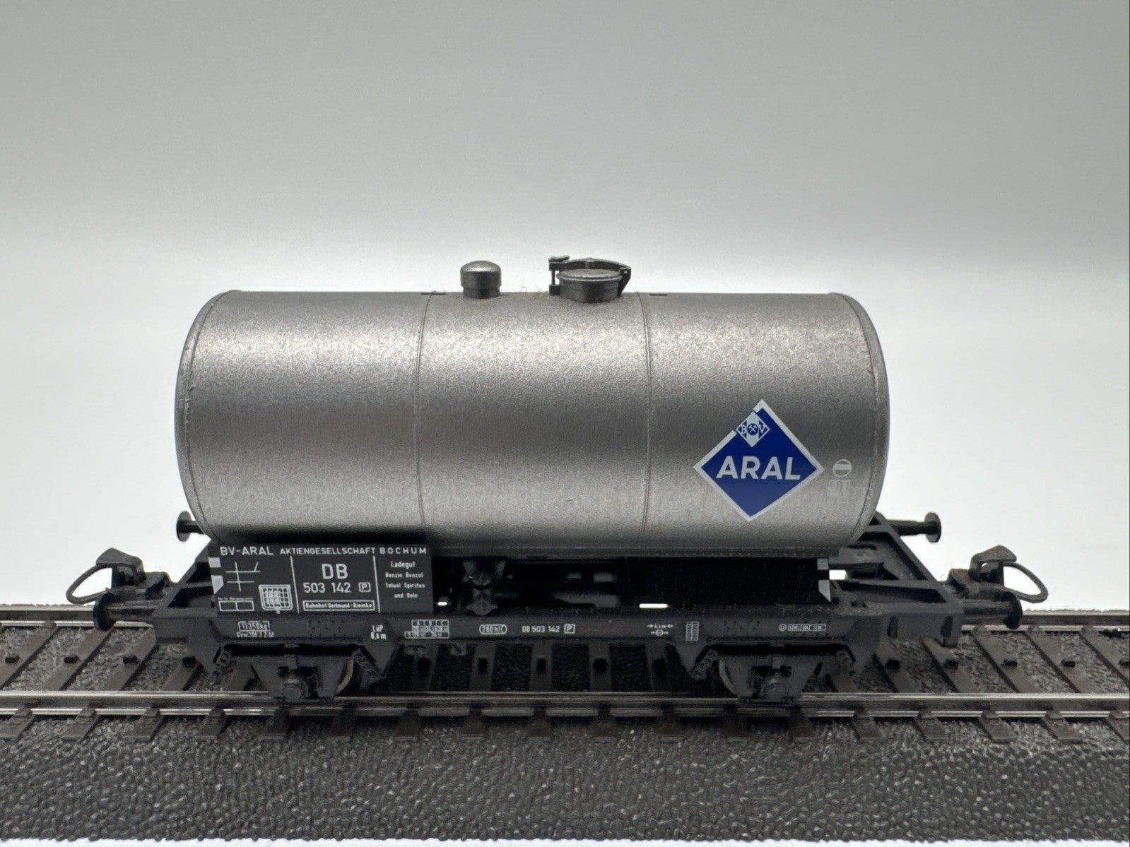 D22 Märklin H0 Güterwagen DB Kesselwagen ARAL