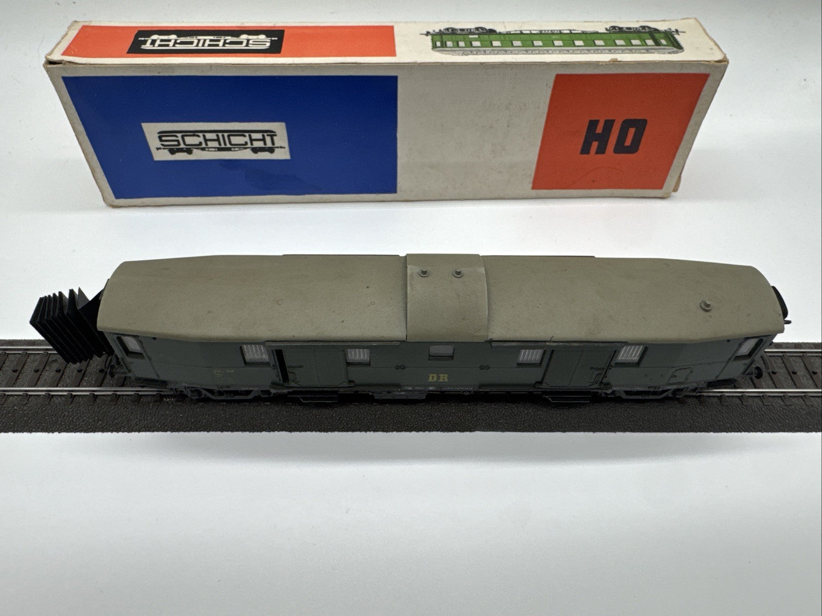 Schicht H0 Gepäckwagen DR 621-038