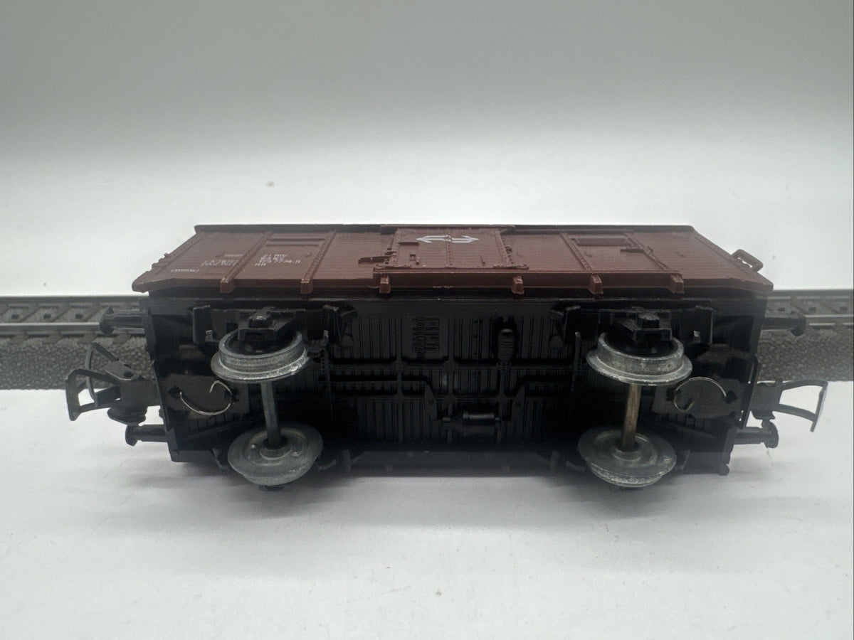 Piko Geschlossener Güterwagen - NS 179 7774-9 - GB - braun - H0 #593