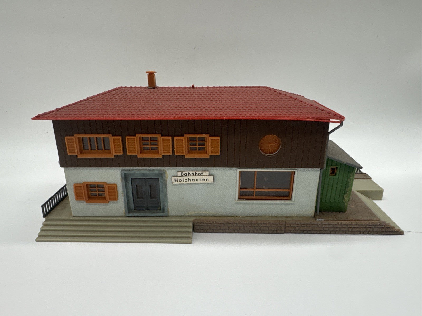 Faller H0 B96 Gebäude Bahnhof "Holzhausen"